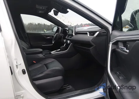 2019 Toyota Rav4 Hybrid Xse from USA, damaged, VIN 2T3EWRFV9KW040751